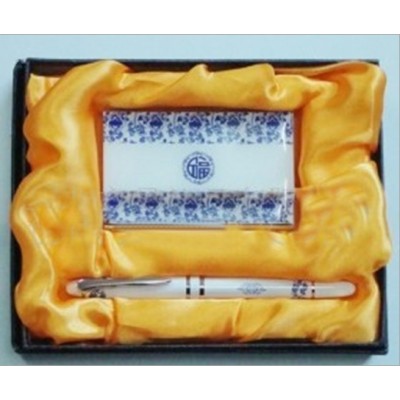 http://www.toyhope.com/19110-thickbox/blue-and-white-porcelain-pen-card-case.jpg