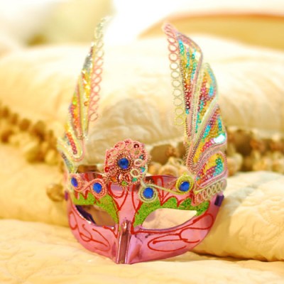 http://www.toyhope.com/72261-thickbox/2pcs-halloween-custume-party-mask-two-wings-mask-half-face.jpg