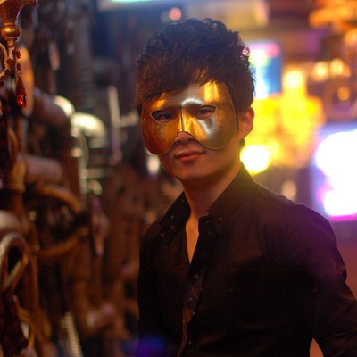 http://www.toyhope.com/72322-thickbox/halloween-custume-party-mask-male-mask-half-face-30g.jpg