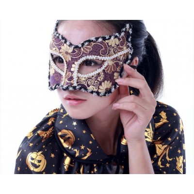 http://www.toyhope.com/72336-thickbox/2pcs-halloween-custume-party-mask-catwoman-mask-half-face.jpg
